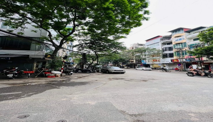CHO THUÊ NHÀ MẶT PHỐ KINH DOANH  QUỐC TỬ GIÁM, 45M2, 5 TẦNG, 4 NGỦ, 5 WC, 26 TRIỆU (CÓ TL)